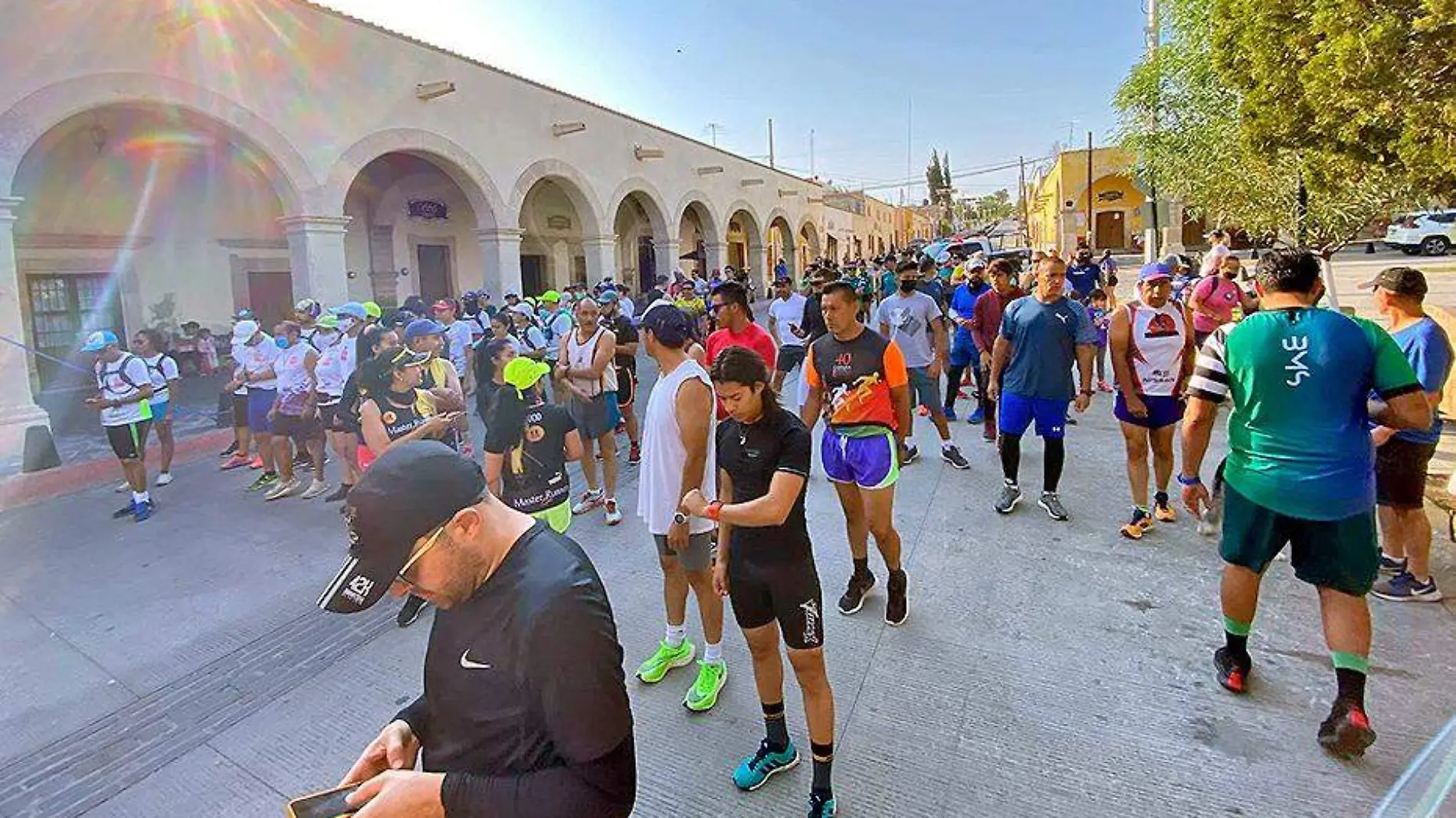 atletas preparandose en carrera